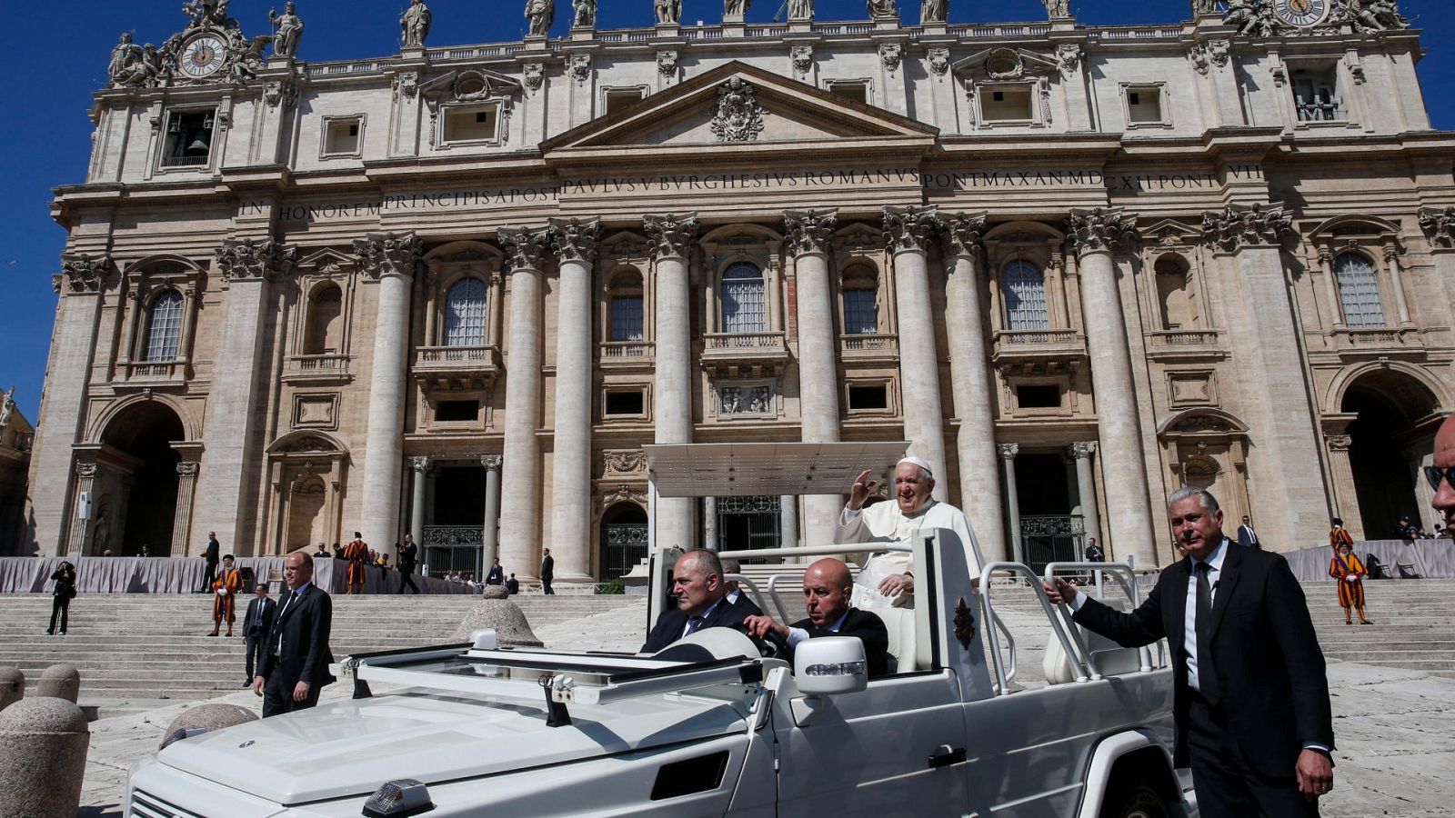El Papa pide respeto entre suegras y nueras sin mencionar a yernos y suegros