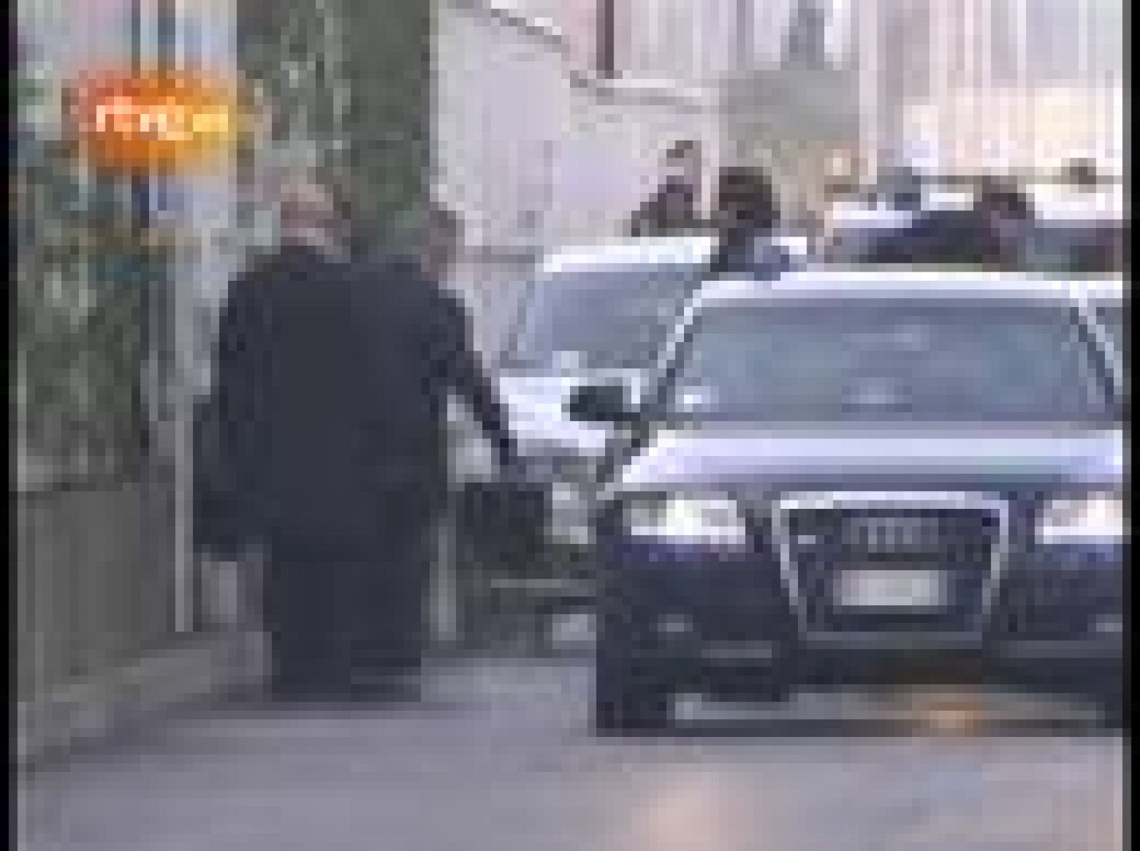 Silvio Berlusconi abandona el hospital | Ver