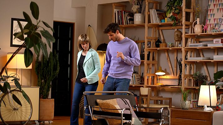 Cesc Escolà i Gemma Nierga fan rutina de FitDance