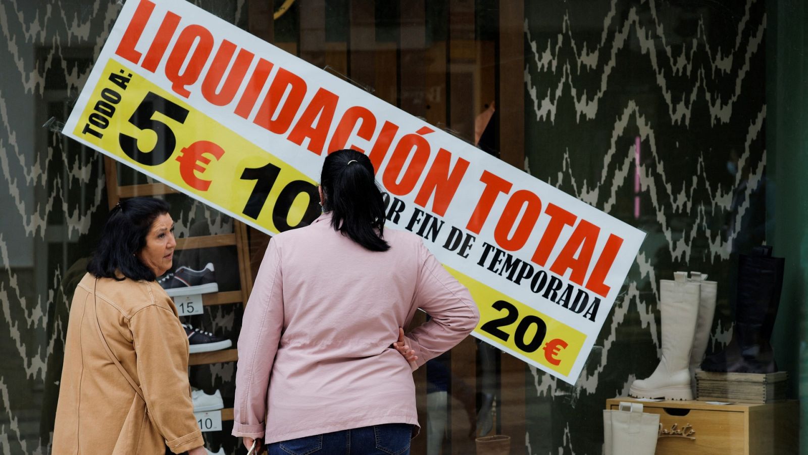 La inflación baja en abril hasta el 8,4% por el abaratamiento de la luz y los carburantes