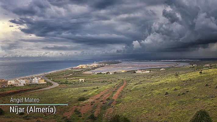 El tiempo - Chubascos localmente fuertes en zonas del sureste peninsular
