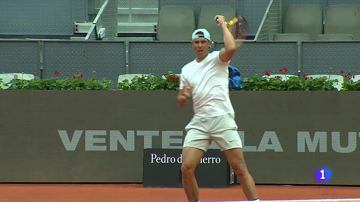 Rafa Nadal entrena duro para su regreso en la Caja Mágica