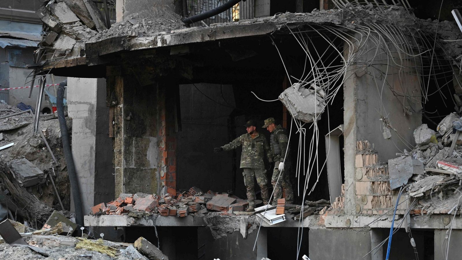 Agentes españoles ayudarán a Ucrania a investigar si Rusia usó armas prohibidas