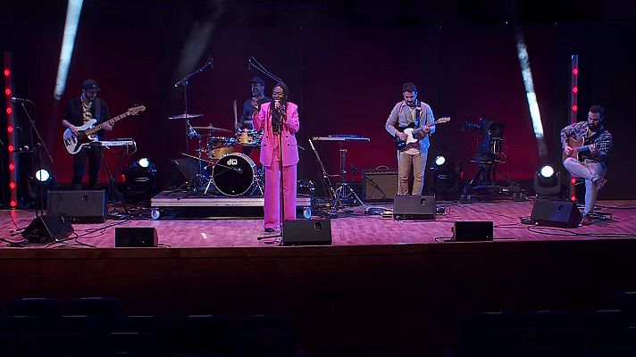 Las noches del Monumental - Deb E and the B