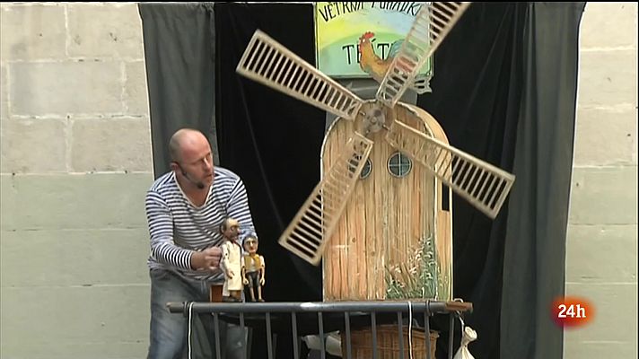 L'Informatiu - La innovació irromp al món de les titelles