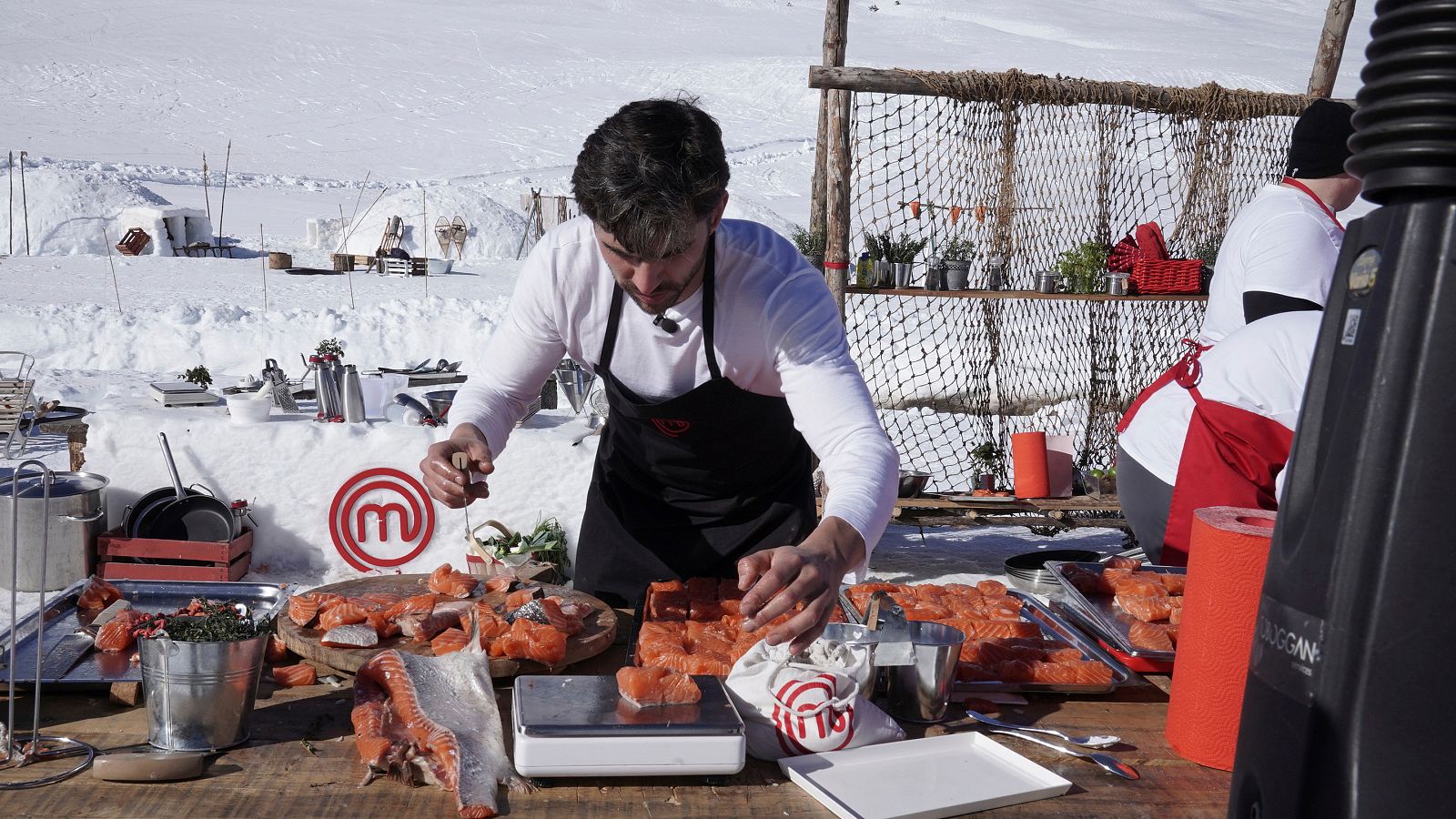 MasterChef 10 I Luismi se vuelve loco y tira todo a la basura