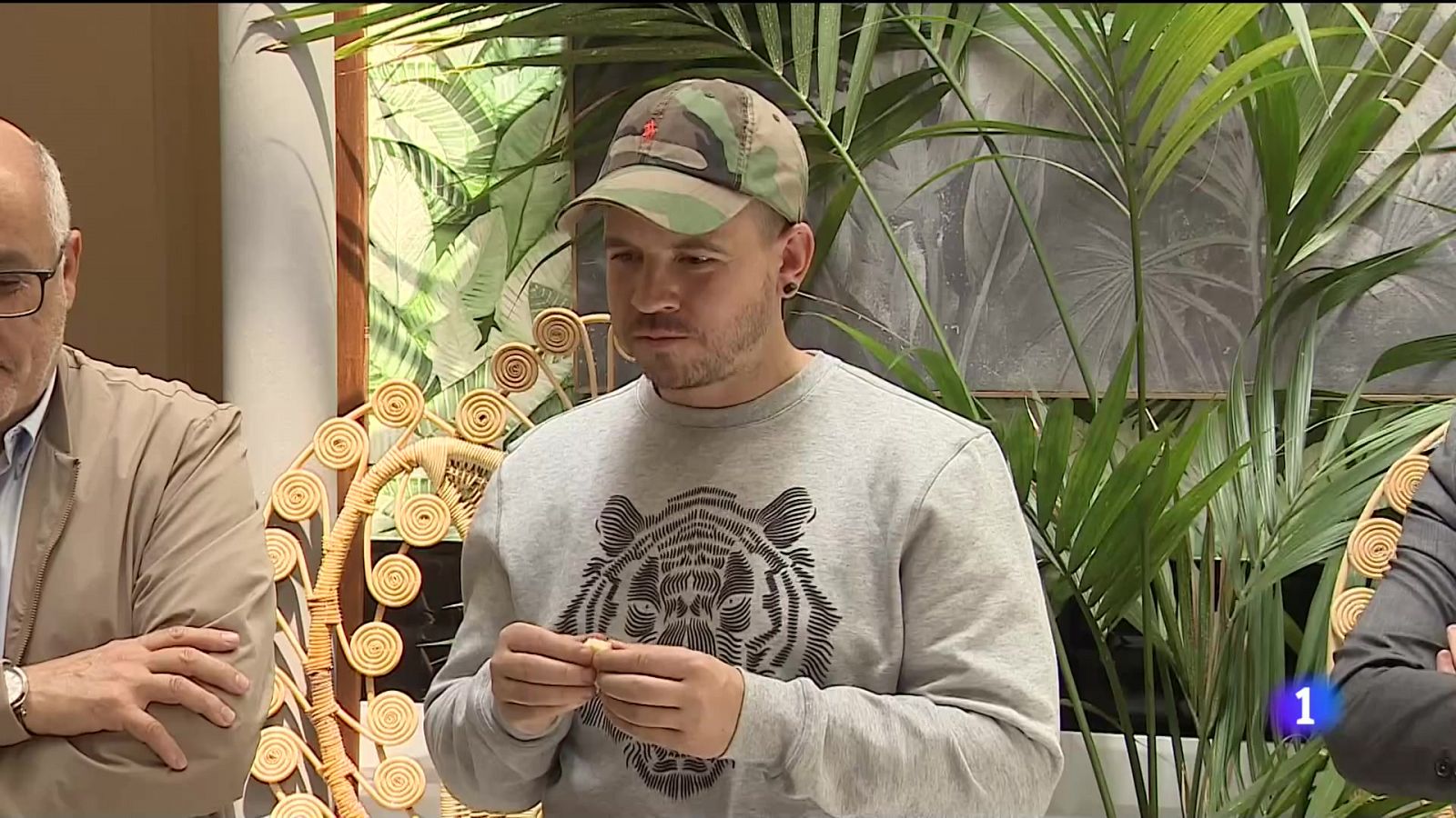 El queso Flor de Guía, su preferido - Telecanarias | Ver