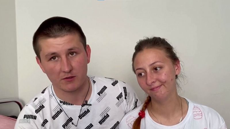 La boda de Oksana y Viktor tras las explosión de una mina en Ucrania