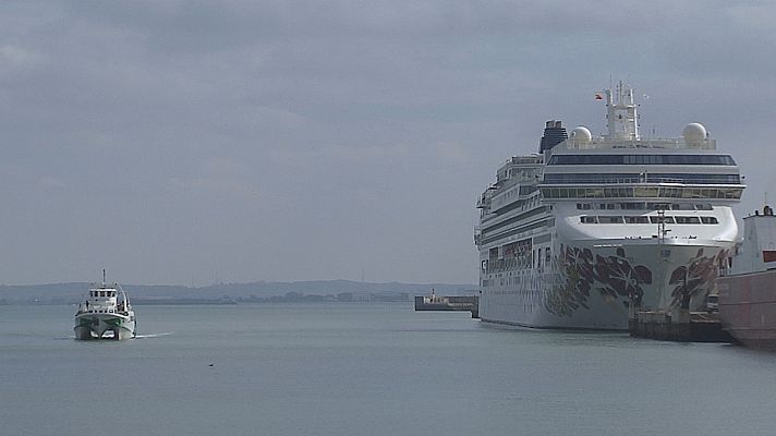 Noticias Andalucía - Cuatro cruceros en Cádiz