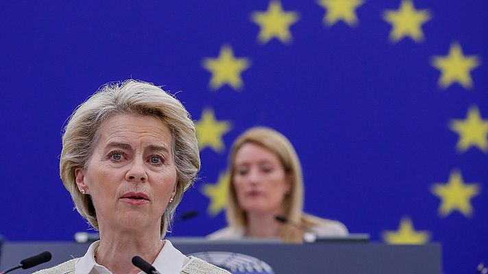 Telediario 1 - La Comisión Europea propone prescindir de todo el petróleo ruso a final de año