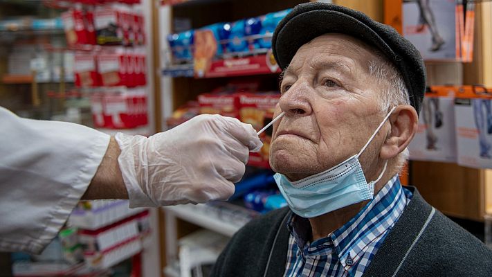 La incidencia COVID en mayores sube un 30 % en dos semanas