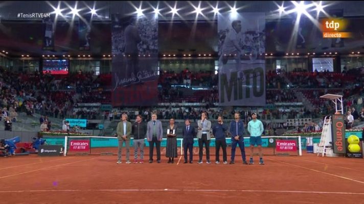 Tenis - Mutua Madrid Open 2022: homenaje a Manolo Santana en la pista central de la Caja Mágica
