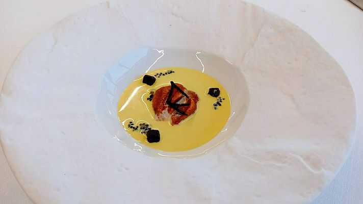 España Directo - Receta de erizo con pistacho y manzana especiada