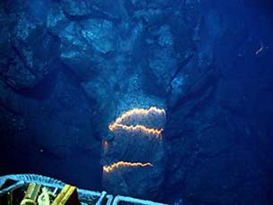 Imágenes de un volcán submarino