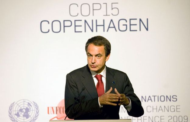  - Zapatero defiende a Moratinos