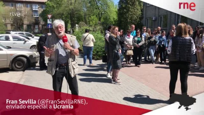 24 horas - RNE en Ucrania | 'Help to Ukraine' dona un vehículo y un robot medicalizado en Zaporiya - Ver ahora