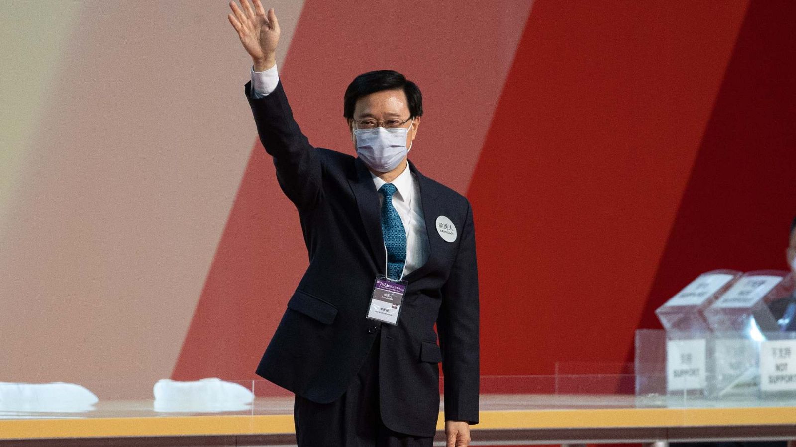 El expolicía John Lee, elegido nuevo líder de Hong Kong sin otros candidatos y con el beneplácito de Pekín 