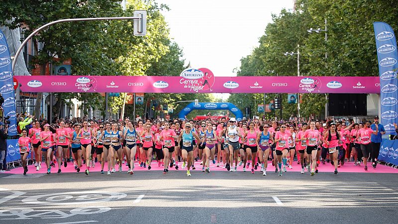 Una 'marea rosa' contra el cáncer de mama recorre las calles de Madrid