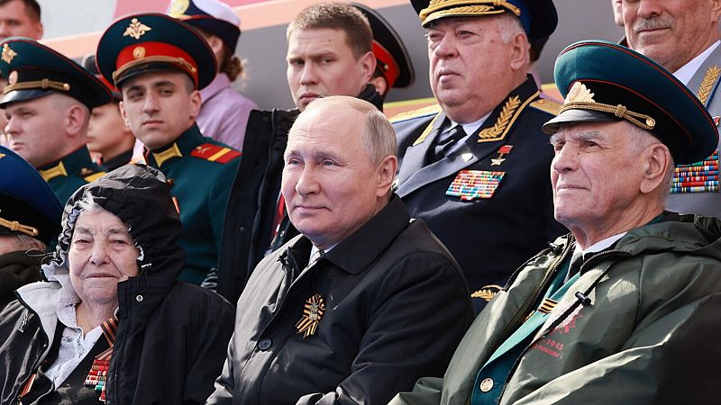 Putin culpa a la OTAN de una guerra "inevitable" y anima a sus soldados en el Donbás: "Lucháis por la madre patria" - Ver ahora