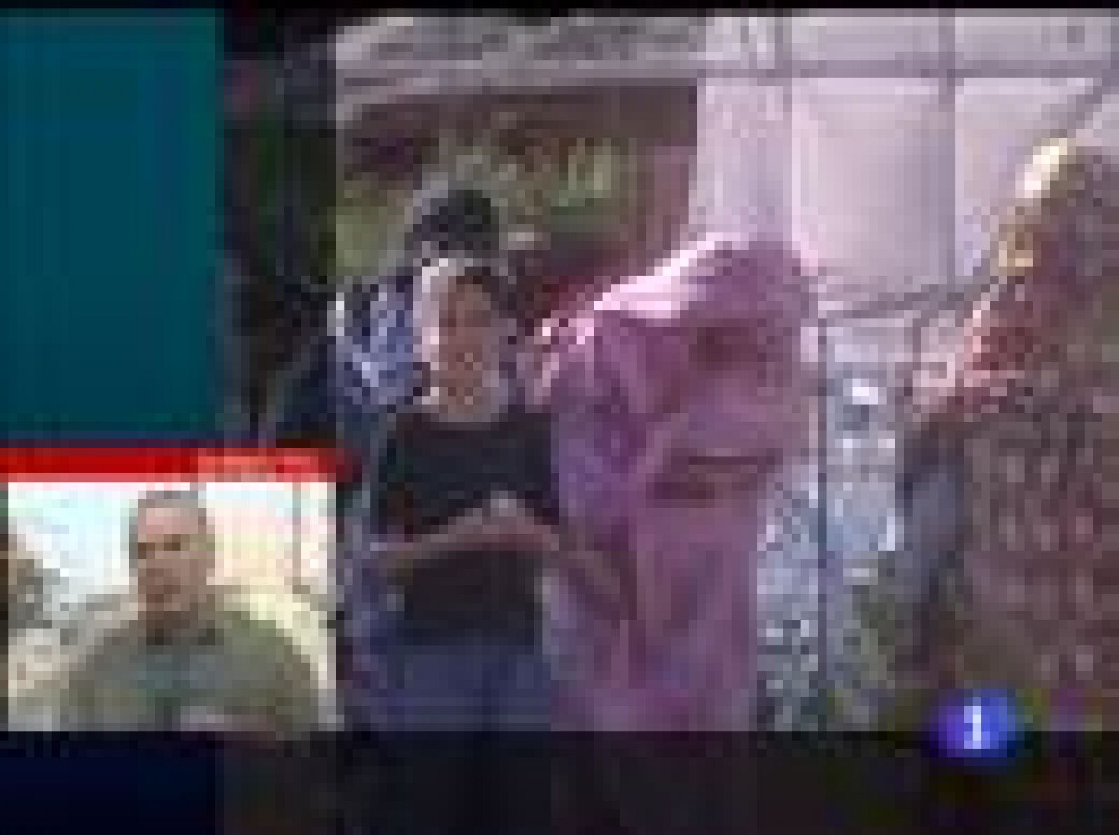 La policía impide el acceso de la prensa a la casa de Haidar | Ver