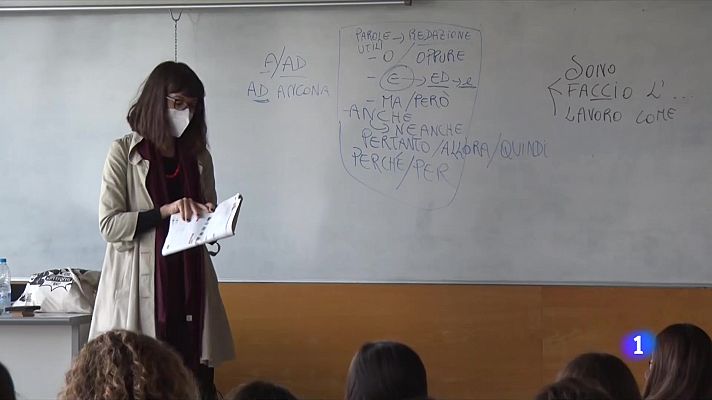 L'Informatiu - Rebaixa dels preus públics universitaris