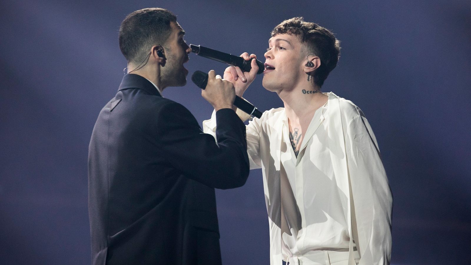 Eurovisión 2022 - Italia: Mahmood & BLANCO canta "Brívidi" en la semifinal 1 