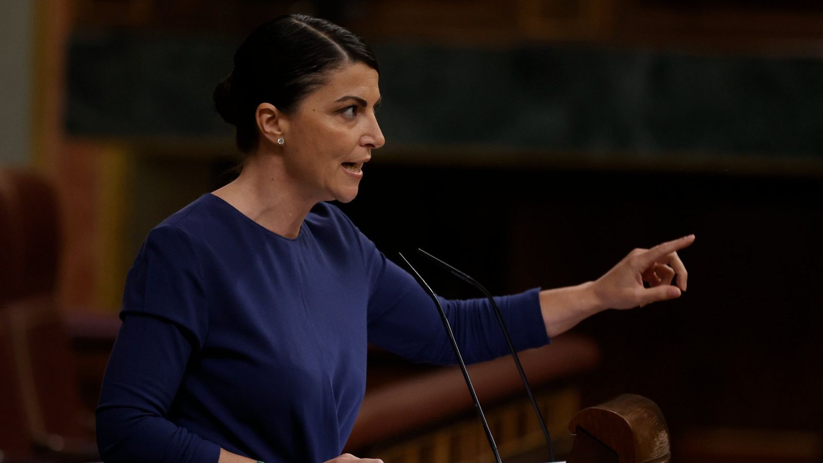 Olona clama "honor y gloria para el CNI" y Bolaños le espeta: "Son ustedes anti España, siembran el odio"