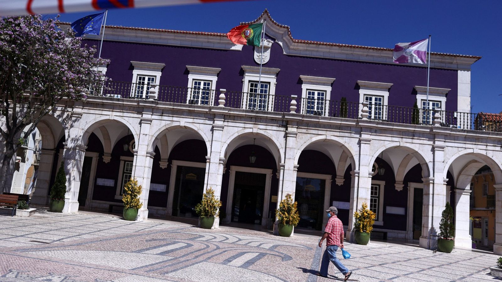 Terremoto político en Portugal tras acoger una asociación prorrusa refugiados ucranianos en Setúbal