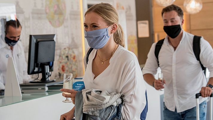 Telediario 1 - Sin trabajadores de temporada en Baleares