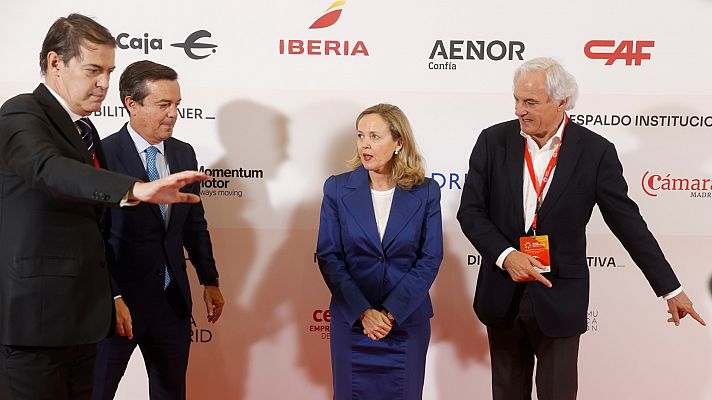 Telediario 1 - La 'no' foto de Calviño y el debate posterior