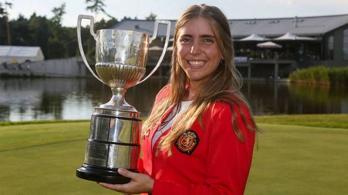 Golf - Los padres de Celia Barquín reciben la medalla de oro de la Real Orden del Mérito, a título póstumo