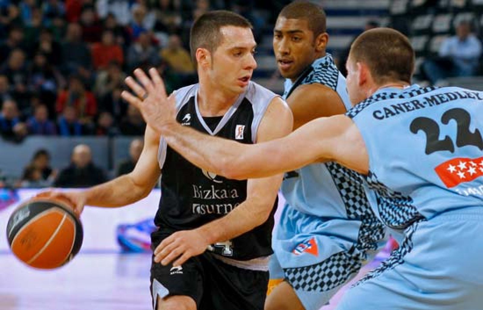 Estudiantes 77 - 71 Bizkaia Bilbao Basket - Baloncesto en RTVE | Ver