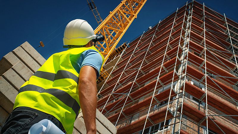 Sindicatos proponen una subida salarial del 8% hasta 2024