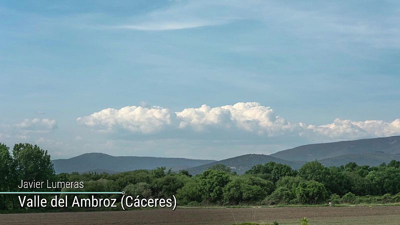 Levante fuerte en el Estrecho. Probables tormentas intensas en puntos del norte de Castilla y León, del Cantábrico y del alto Ebro - ver ahora