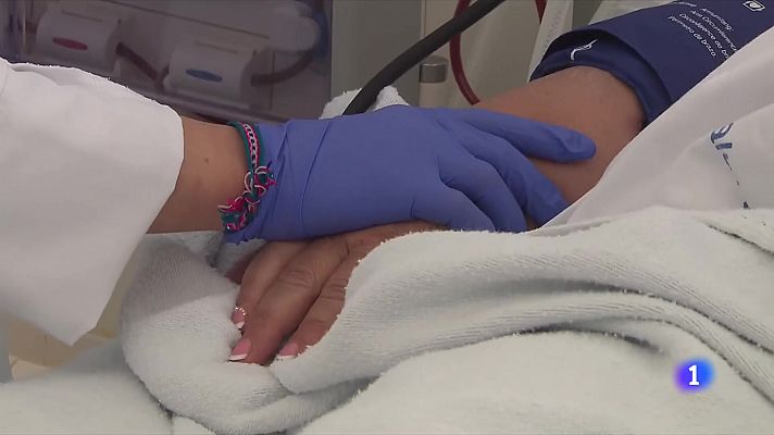 L'Informatiu - Les infermeres reclamen més reconeixement, sou i conciliació