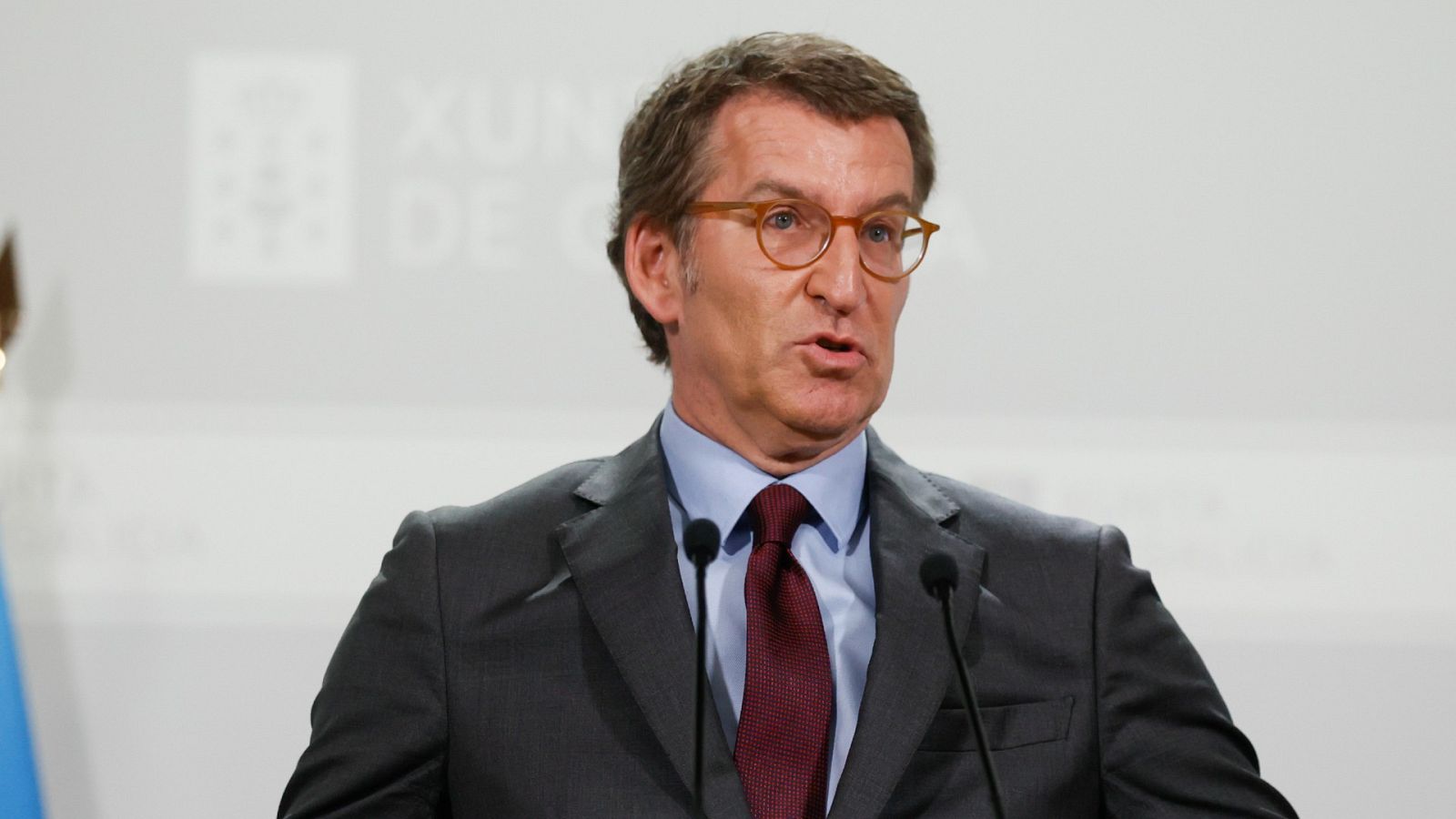 Feijóo, sobre las bajas por la regla: "Un médico sabe en qué casos está indicada una baja y cuándo no"