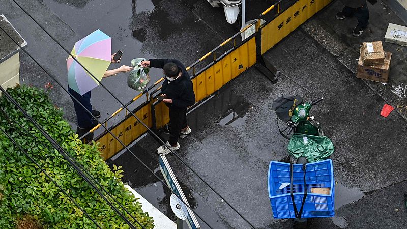 Dos meses confinado en Shanghái: "No da miedo el virus, sino que te lleven a un centro de cuarentena"