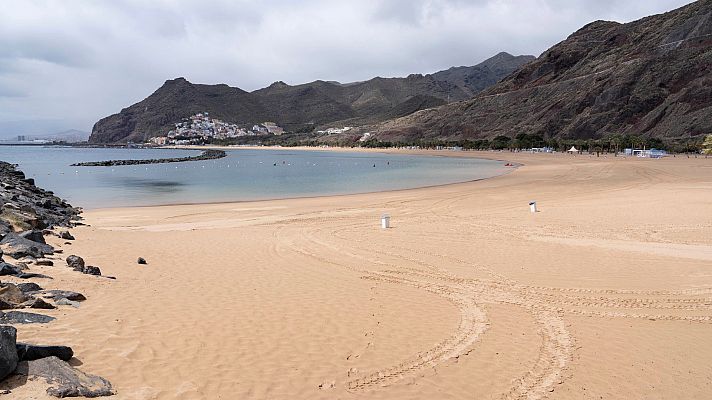 Telediario Fin de Semana - Arena del Sáhara para regenerar las playas canarias