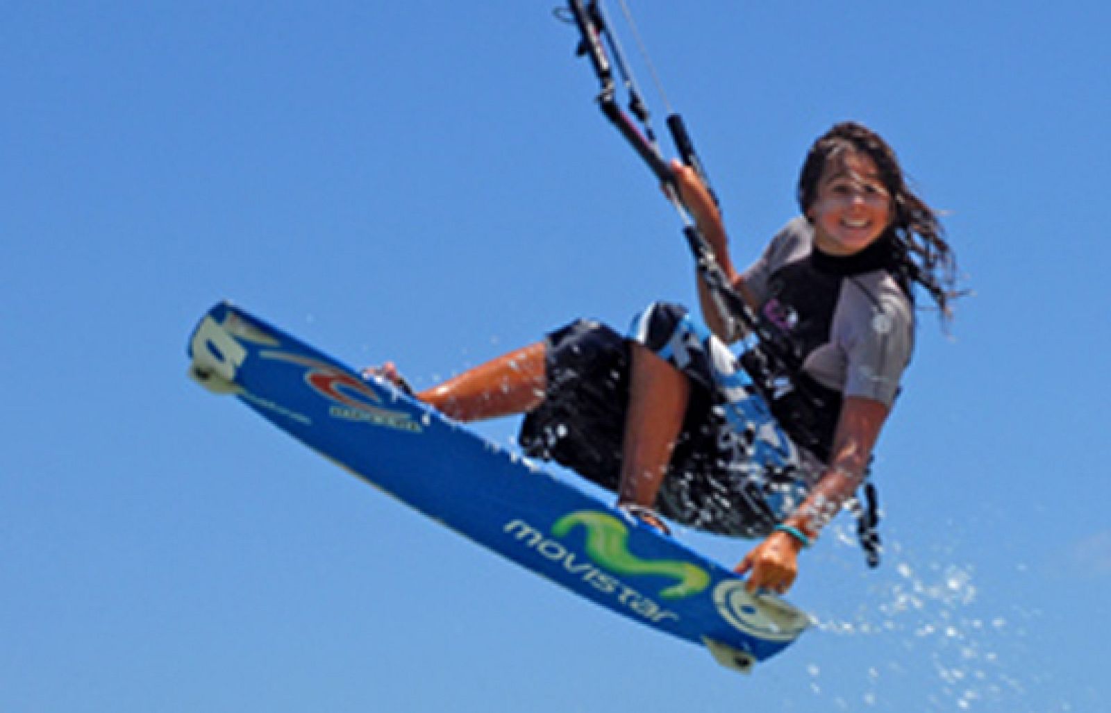 Gisela Pulido ha vuelto a conquistar el cetro del mundo de Kite Surf y ya van seis sin haber cumplido los 16 años, todo un logro.