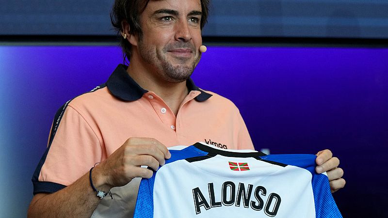 Fernando Alonso analiza el Mundial en clave futbolera: "Hemos jugado muy bien, pero no hemos ganado nada" -- Ver ahora