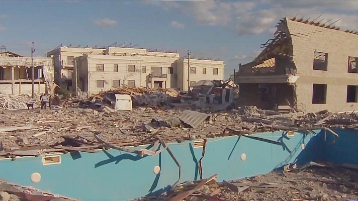 Telediario 1 - La guerra entierra el turismo y el ocio en Ucrania