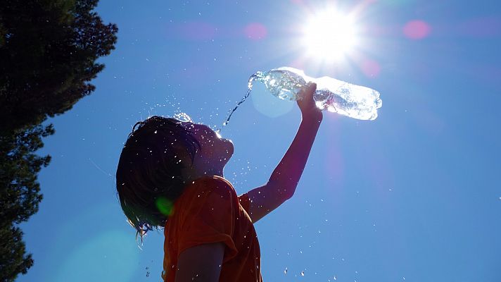 Las familias piden medidas para climatizar los colegios