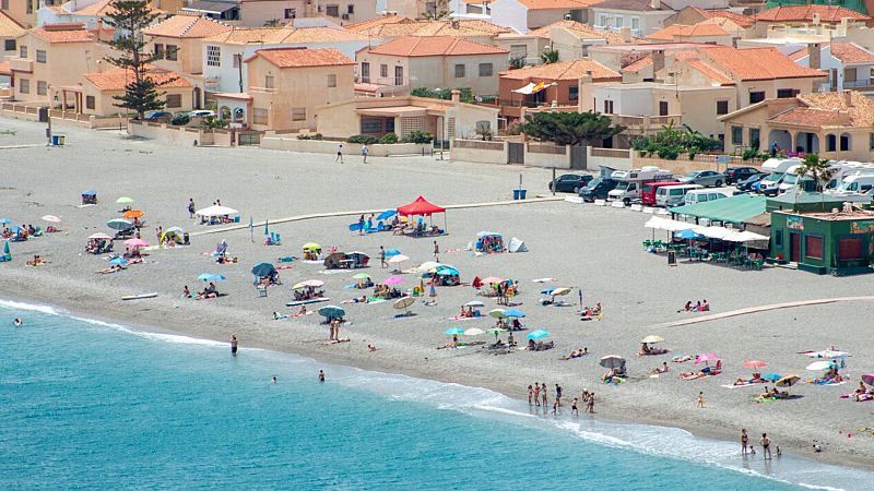 Descenso acusado de temperaturas acompañado de lluvia y tormentas en el norte