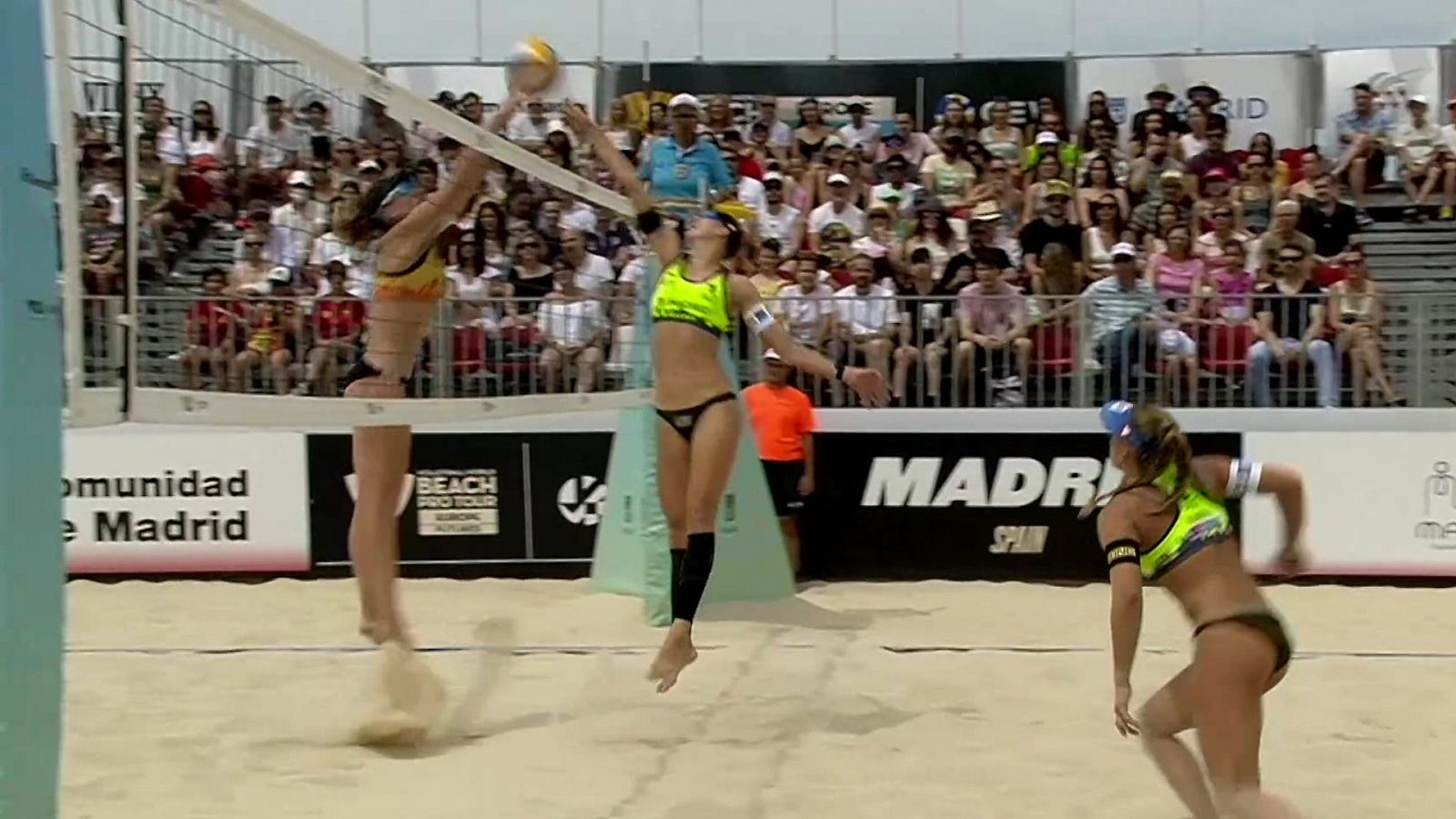 Voleibol Playa - World Tour femenino 3º y 4º puesto: Klinger/Klinger - Orsi Toth/Orsi Toth - ver ahora
