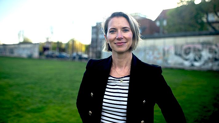 Página Dos - Un túnel secreto bajo el Muro de Berlín