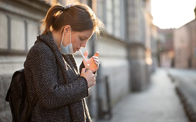 Telediario 1 - Solo el 16% de los españoles son fumadores, según la SEMFC