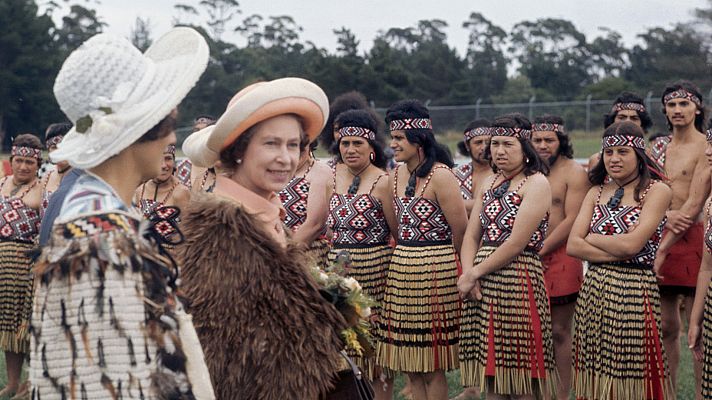 Isabel I e Isabel II. Reinas de oro - Reinas de oro