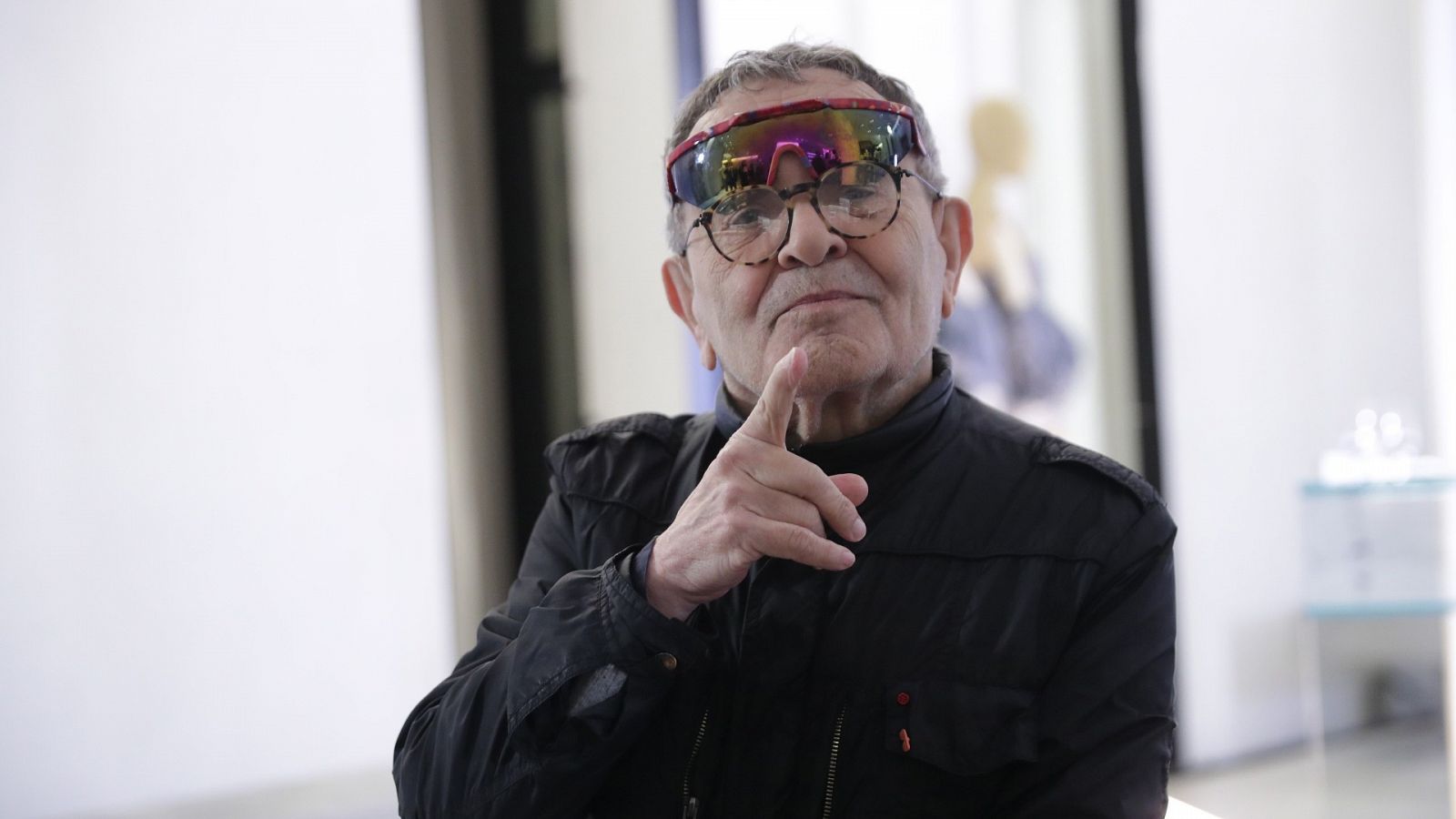 Arrabal, en Cannes a sus 89 años: "Nunca he estado mejor"   