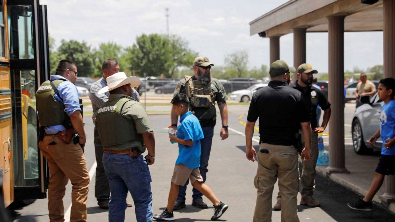 Mueren 19 niños en segundo mayor tiroteo de la década en un colegio de EE.UU.