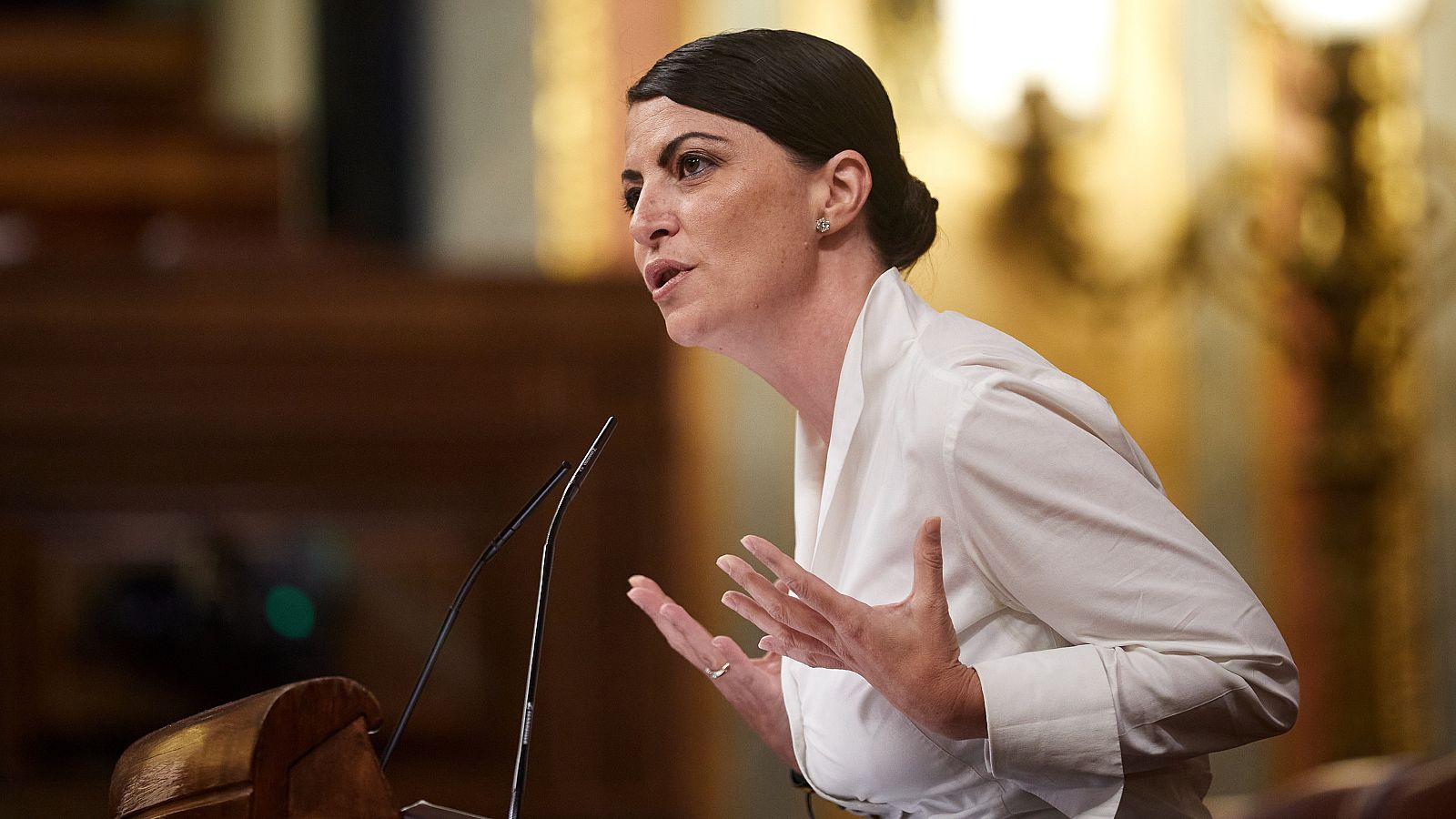 Duro enfrentamiento entre Olona y Bolaños a cuenta del empadronamiento de la candidata de Vox en Salobreña